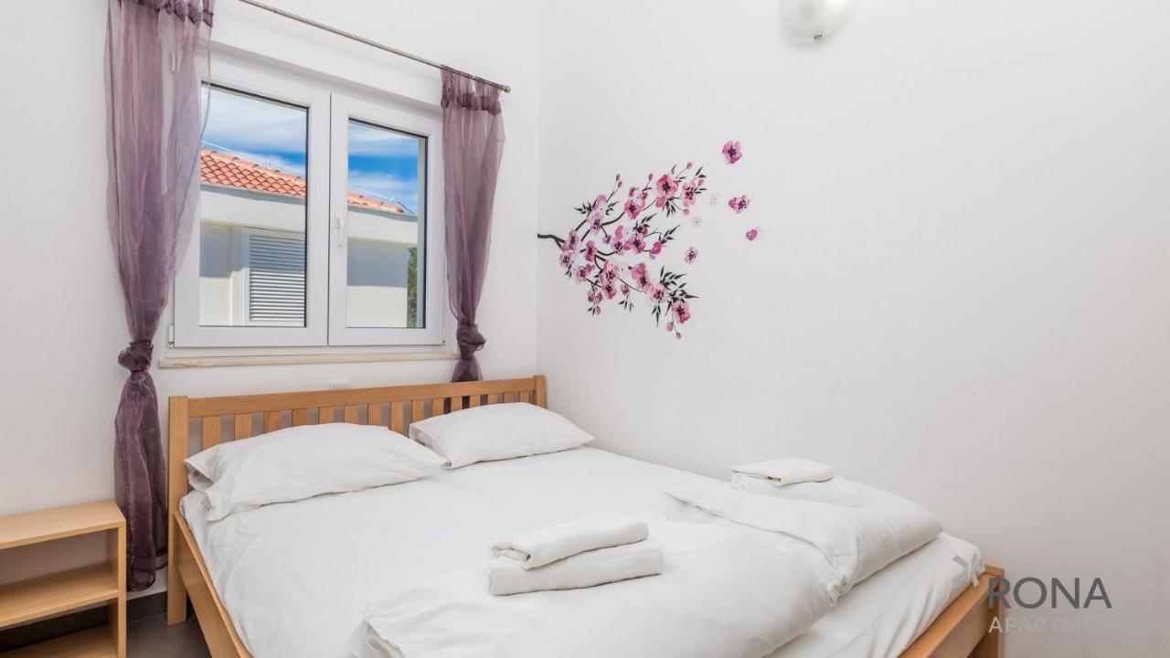 Šimuni Rona Apartments Goran מראה חיצוני תמונה