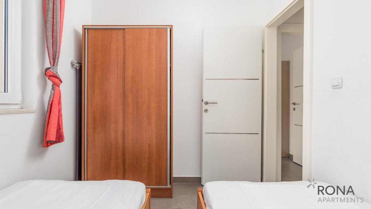 Šimuni Rona Apartments Goran מראה חיצוני תמונה
