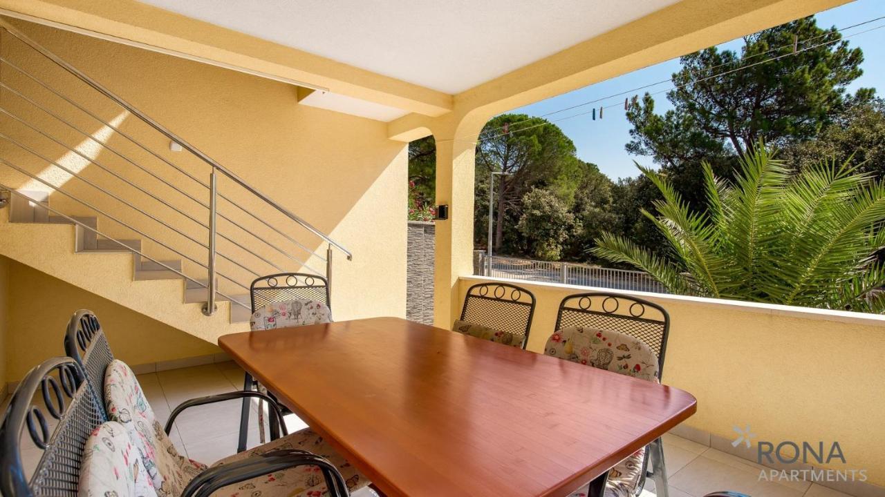 Šimuni Rona Apartments Goran מראה חיצוני תמונה