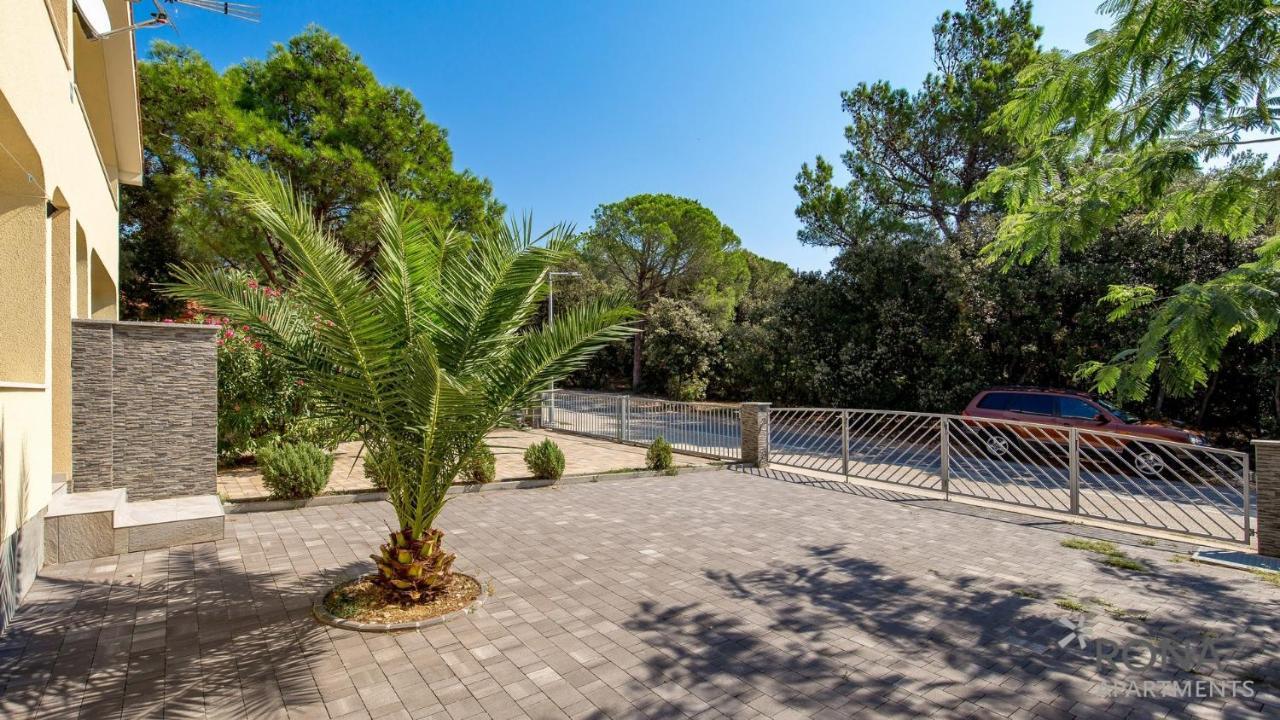 Šimuni Rona Apartments Goran מראה חיצוני תמונה